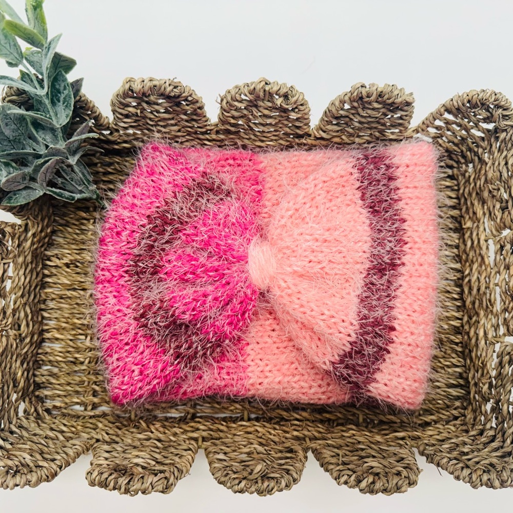 Knit Bow Ear Warmer ❄️
